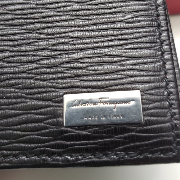 Authentic Salvatore Ferragamo Wallet - Picture 2 of 6
